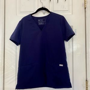 Figs Navy Casma Three Pocket Scrub Top